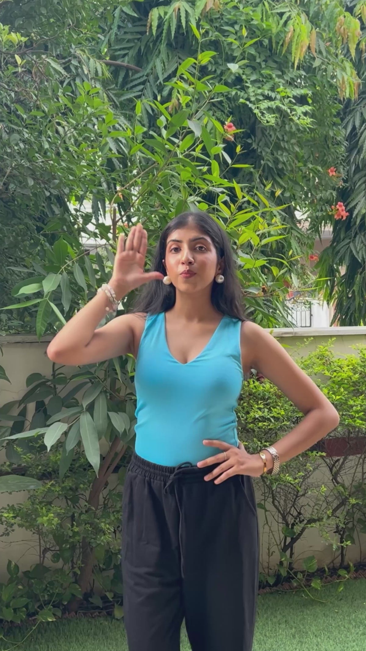 Load video: Beach-chic